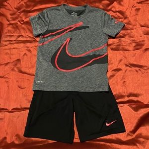 Boys Nike activewear set
